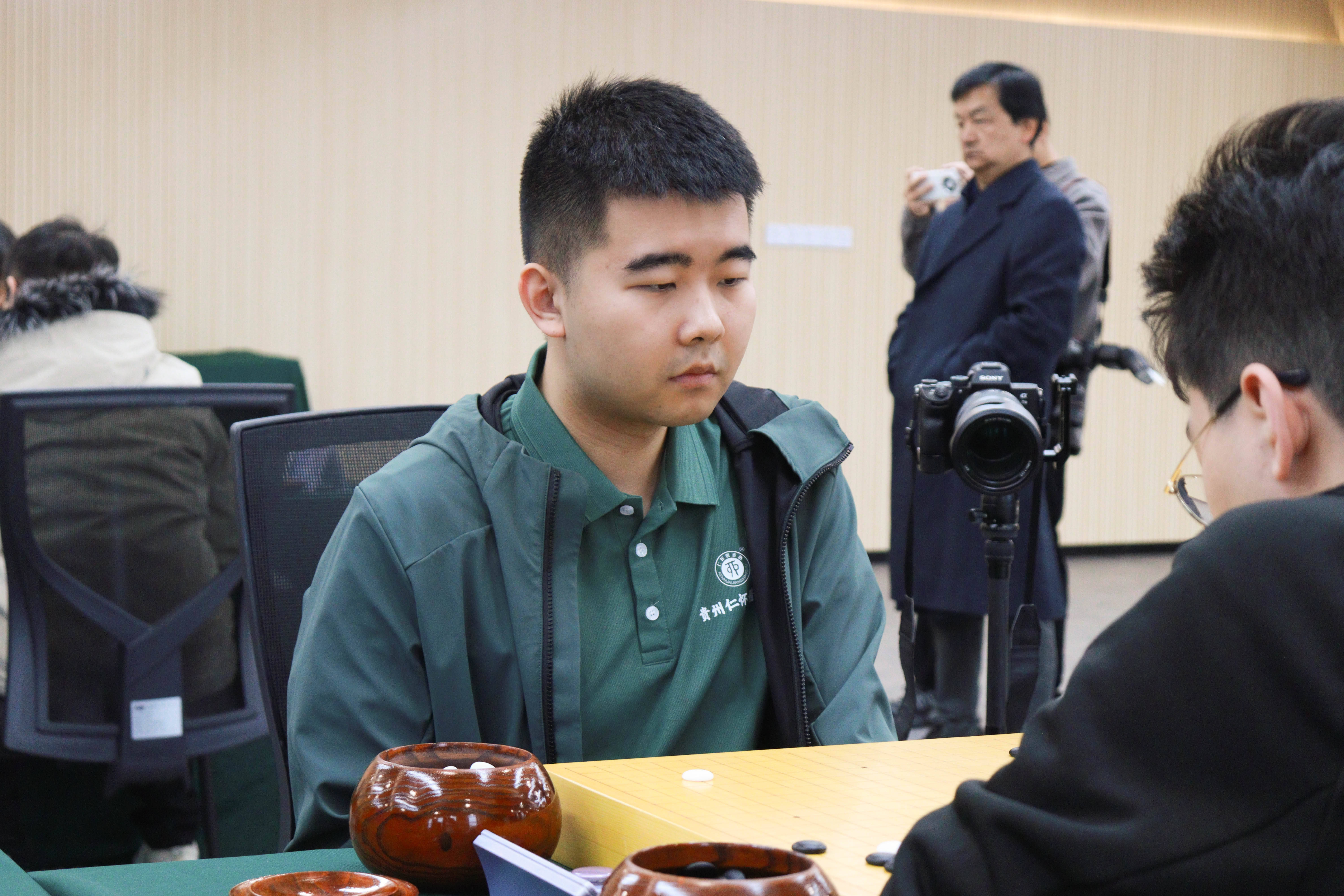 开云体育下载-热门球队对决，最终双方握手言和的简单介绍