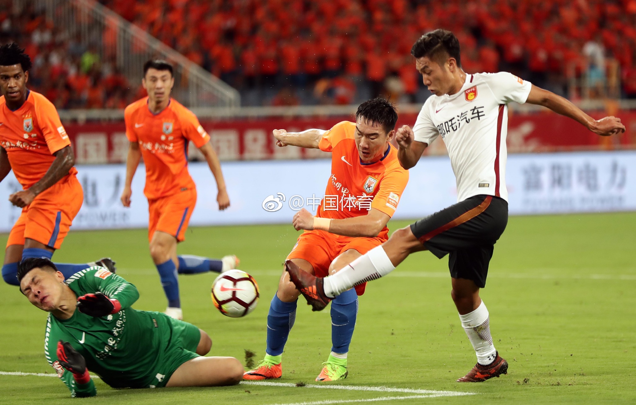 关于河北华夏幸福迎战山东鲁能，奋勇拼搏的信息