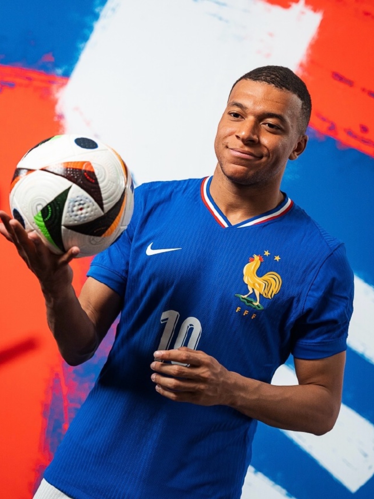 开云平台-法国队球员状态神勇备战大赛