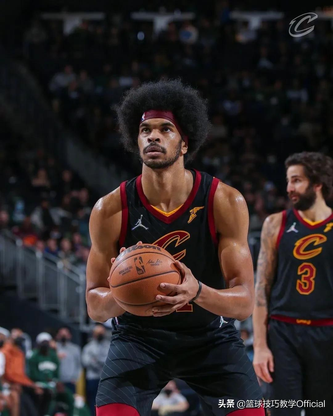 前骑士中路受阻,球队需要打通进攻路径的简单介绍 前骑士中路受阻,球队需要打通进攻路径的简单介绍