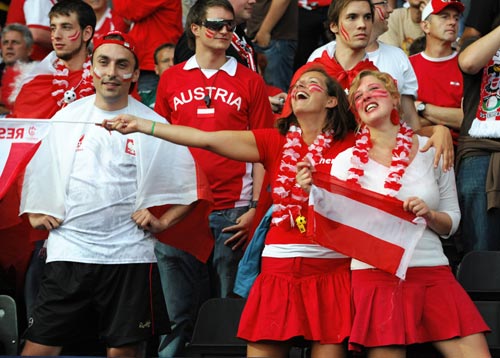 波兰队翻盘奥地利队，奥恰洛夫带队取胜