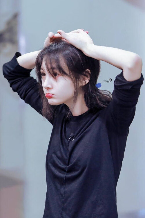 尼克斯爆冷掀翻广厦巨人，德罗赞一剑封喉成定海神针