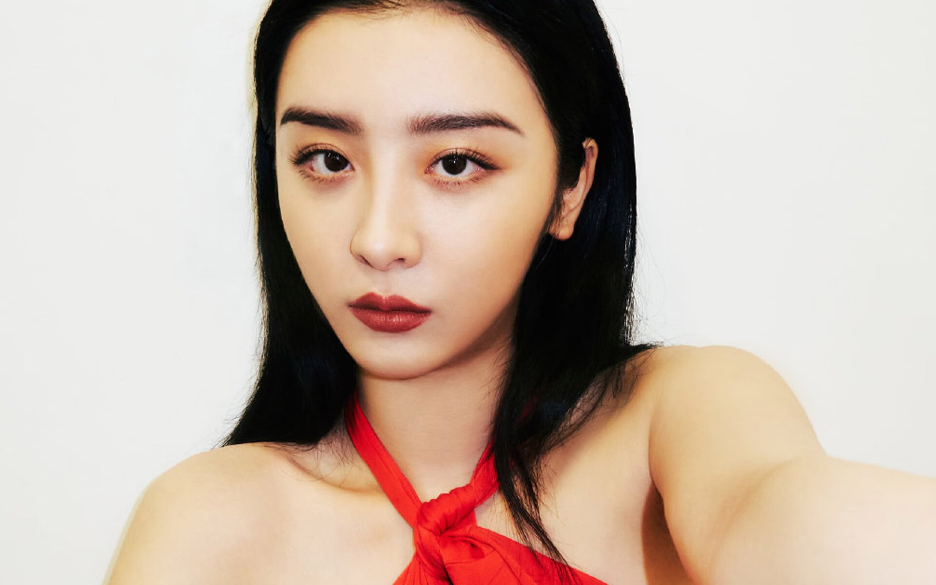 足球困局中篮球爆发，今夜逆转之美分饰两角