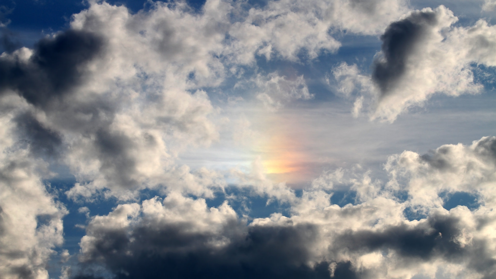 开云平台-节奏大师的决胜乐章,英超争冠之夜,卡瓦哈尔如何完全掌控比赛脉搏