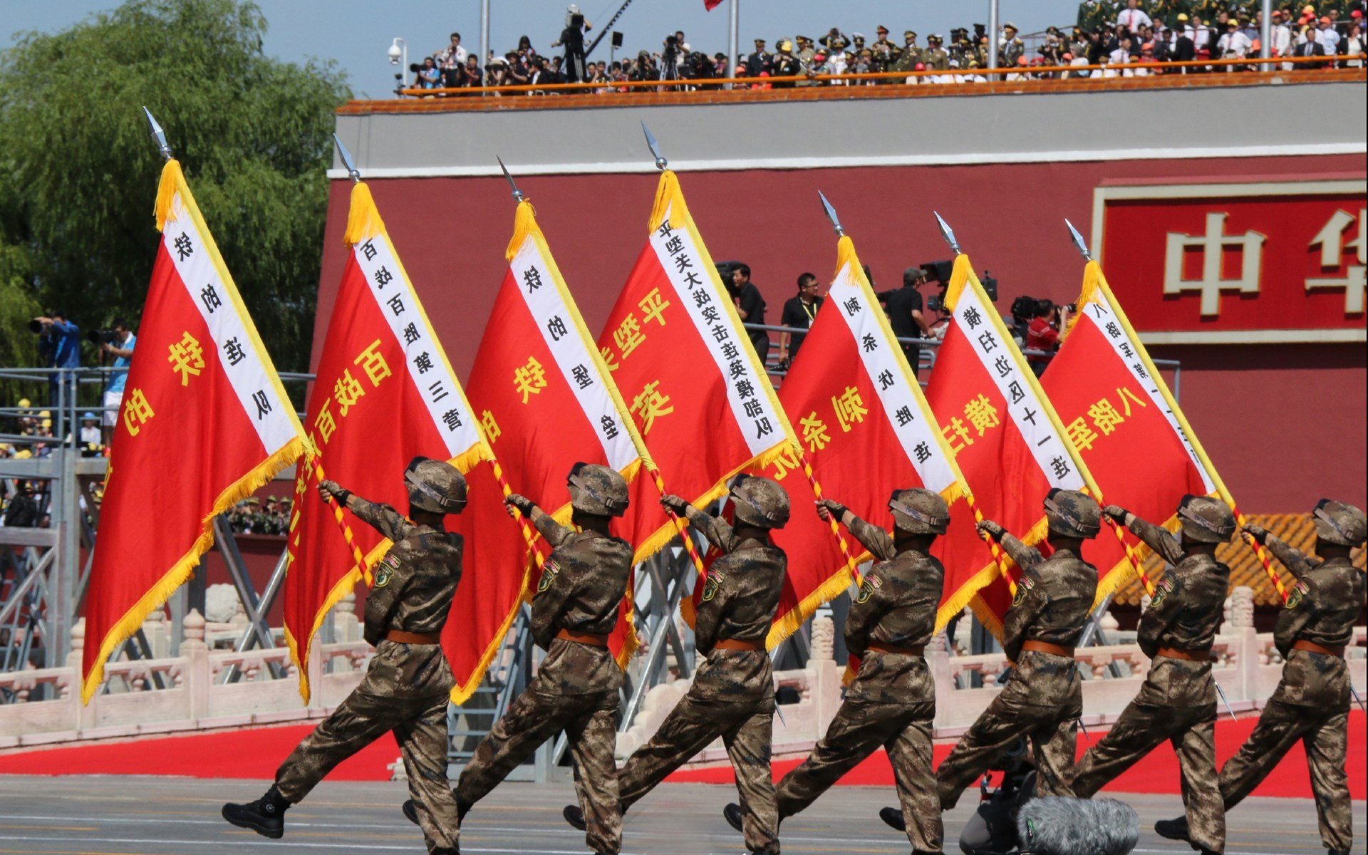 开云体育官方网站-里昂提前终结悬念雷恩,德里赫特完成自我救赎之战